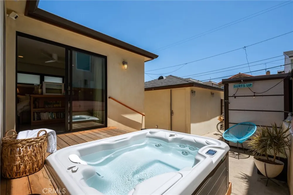 324 6th Street Manhattan Beach, CA 90266