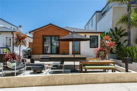 324 6th Street