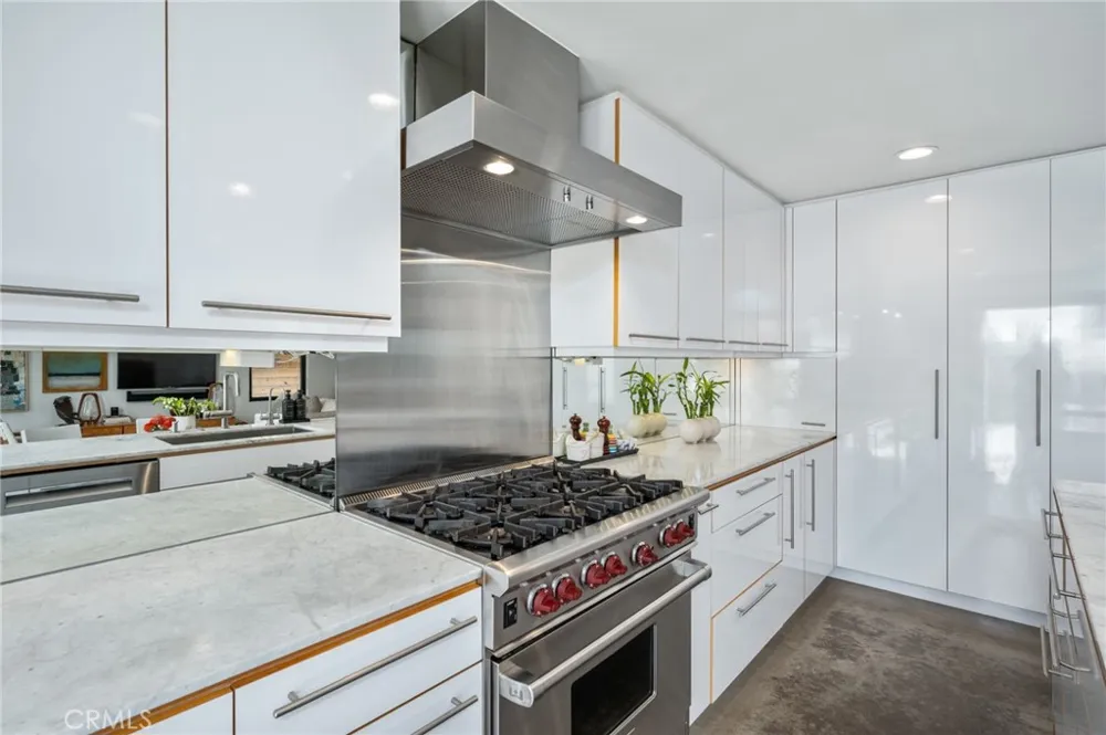 324 6th Street Manhattan Beach, CA 90266