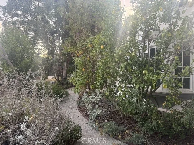 1701 Pier Avenue Santa Monica, CA 90405