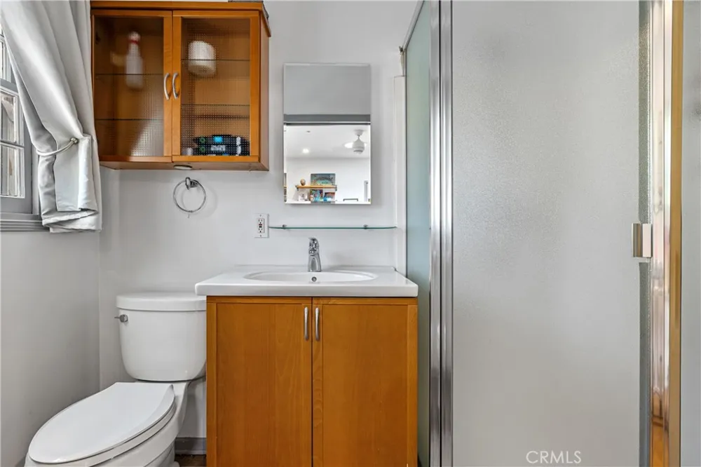 1701 Pier Avenue Santa Monica, CA 90405