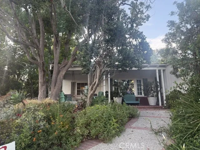1701 Pier Avenue Santa Monica, CA 90405