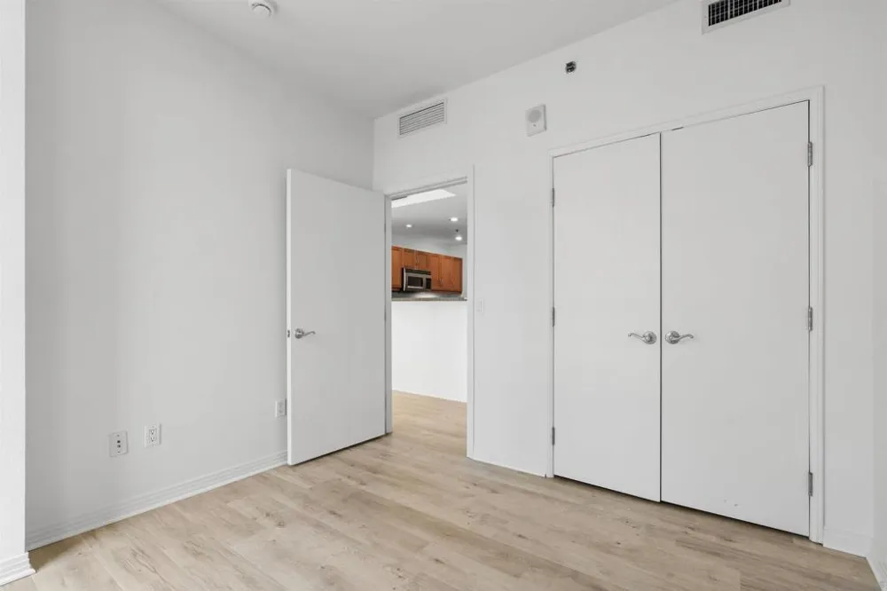427 9th Ave. #806 San Diego, CA 92101