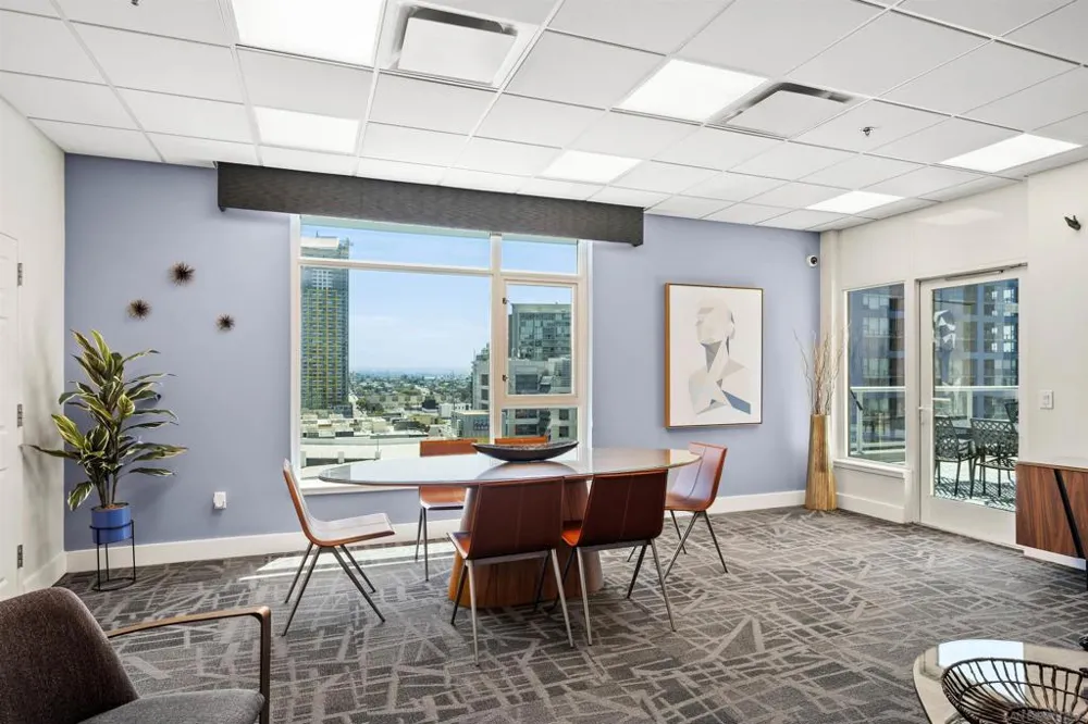 427 9th Ave. #806 San Diego, CA 92101