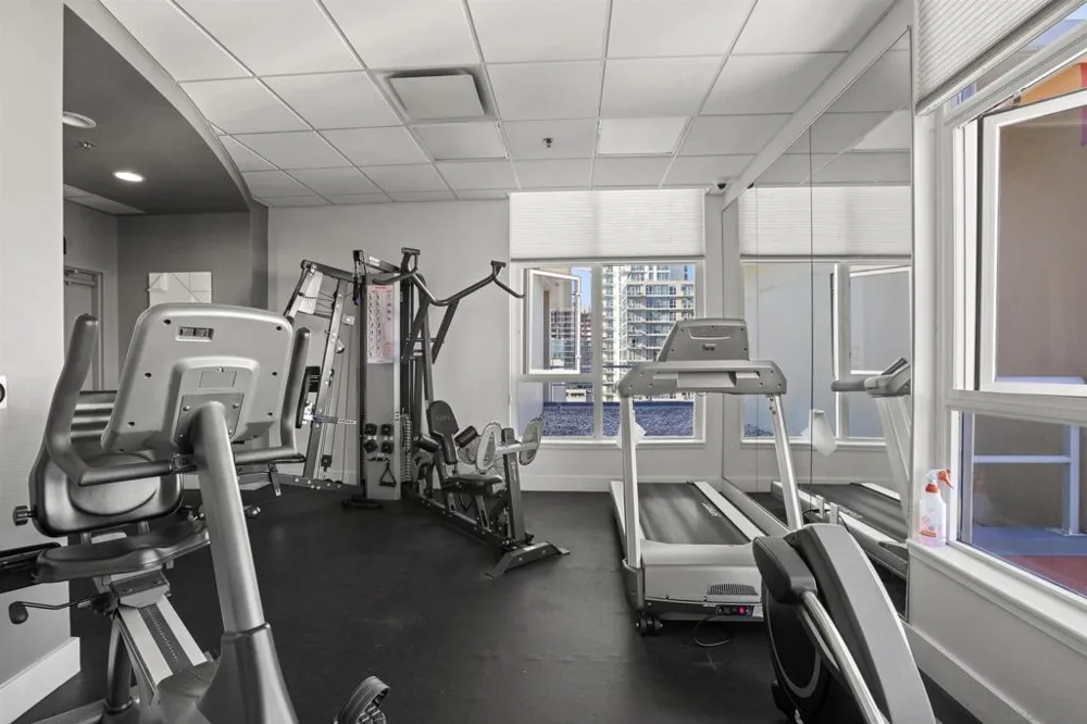 427 9th Ave. #806 San Diego, CA 92101