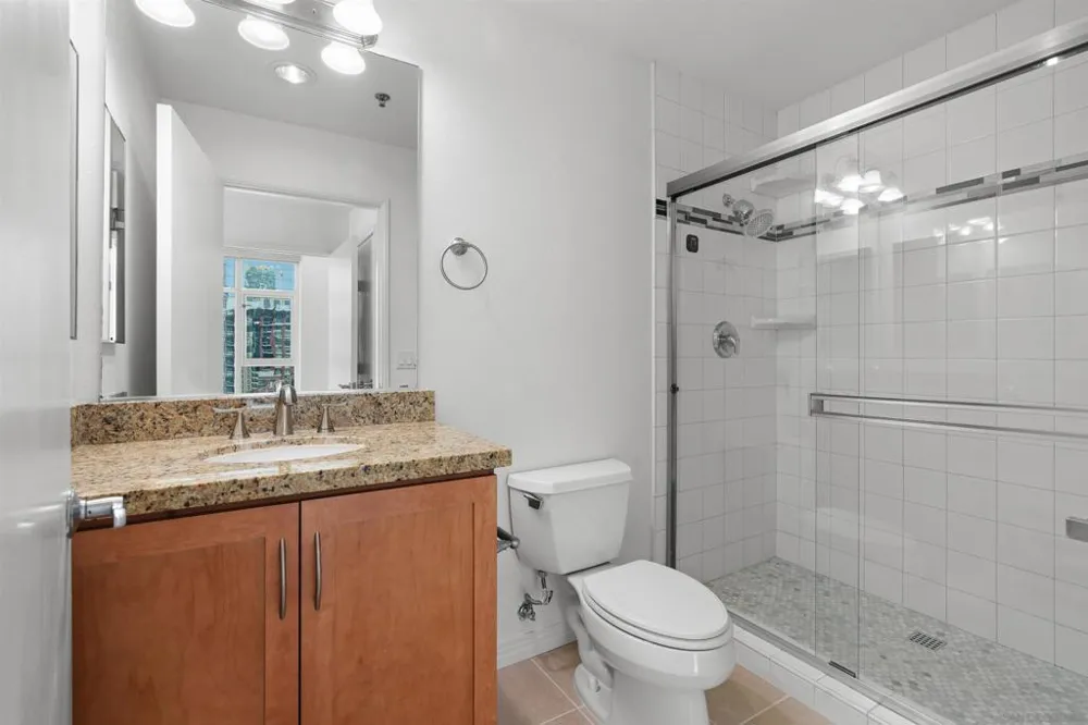 427 9th Ave. #806 San Diego, CA 92101