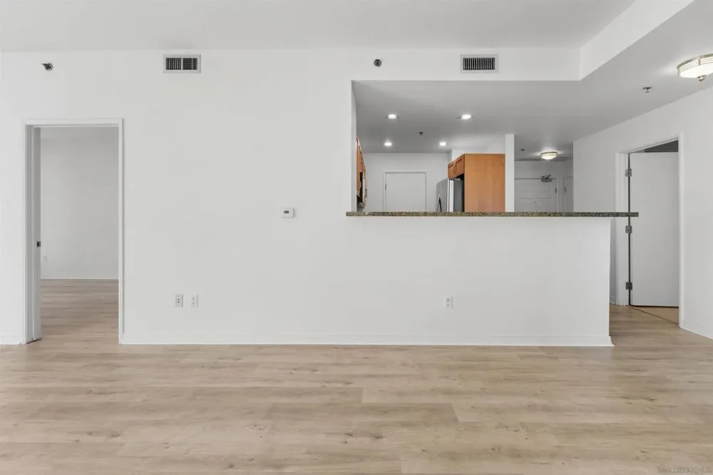 427 9th Ave. #806 San Diego, CA 92101