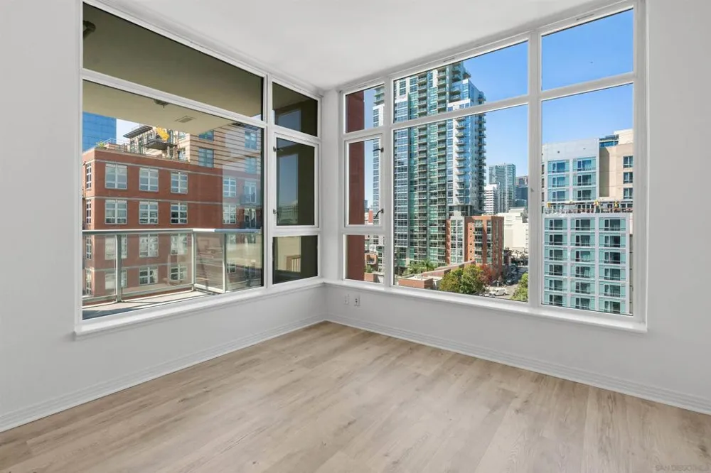 427 9th Ave. #806 San Diego, CA 92101