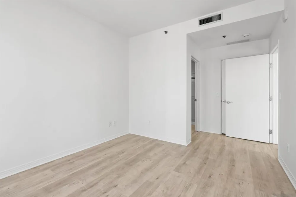 427 9th Ave. #806 San Diego, CA 92101