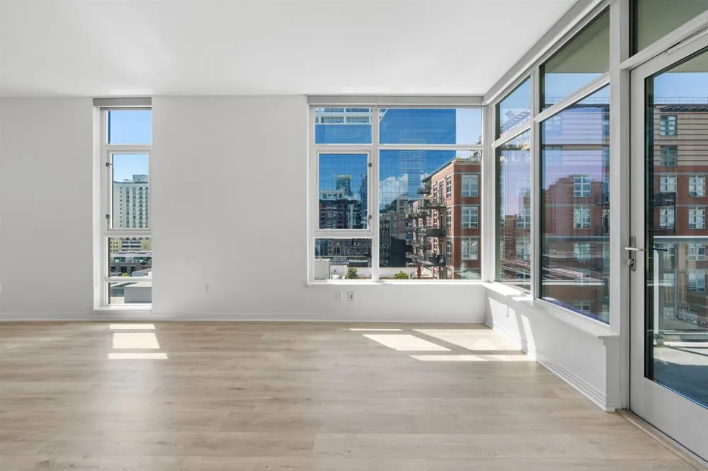 427 9th Ave. #806 San Diego, CA 92101