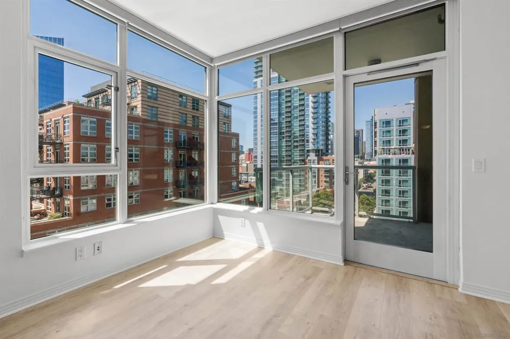 427 9th Ave. #806 San Diego, CA 92101