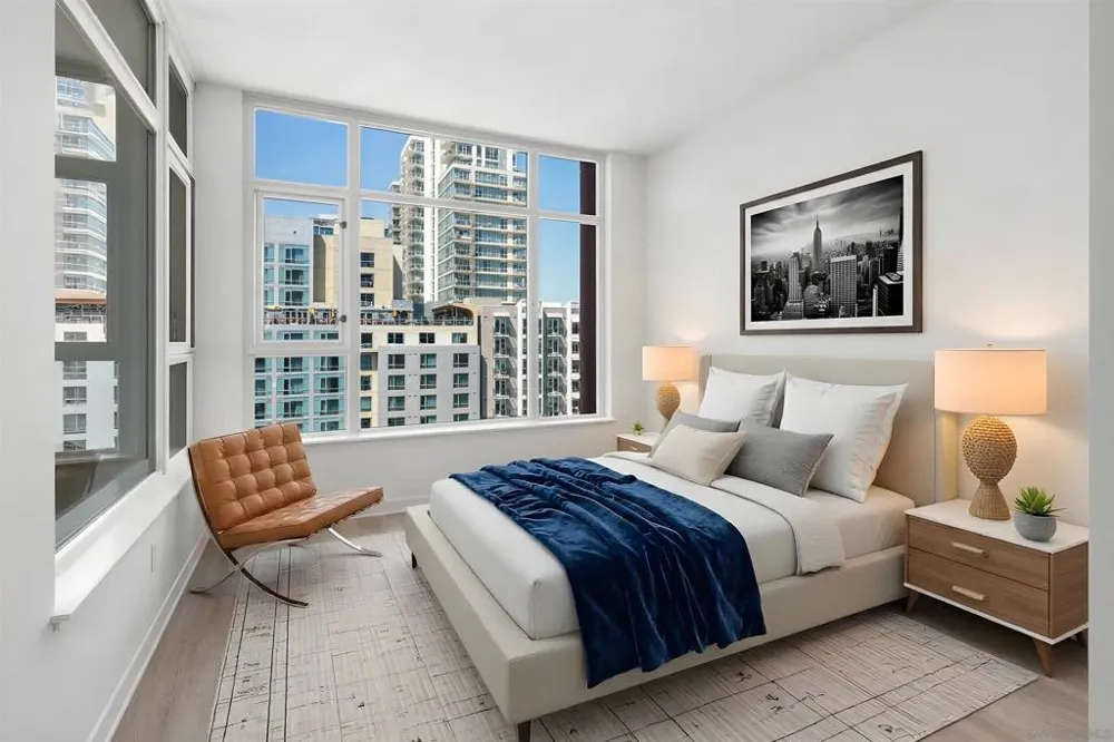 427 9th Ave. #806 San Diego, CA 92101