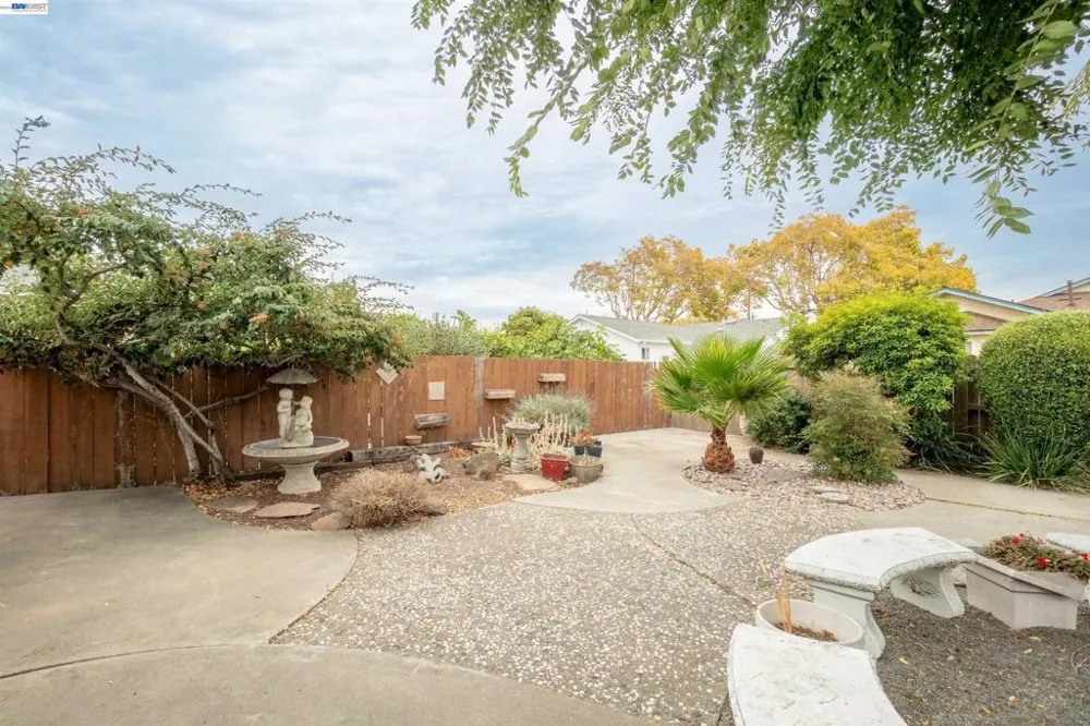 14972 Endicott St San Leandro, CA 94579