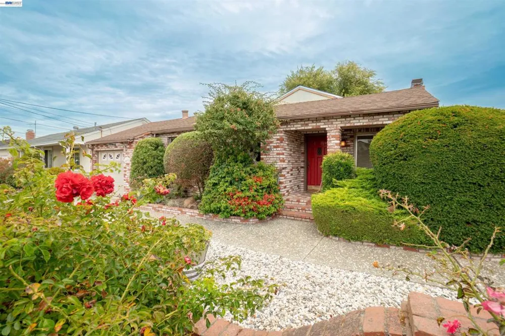14972 Endicott St San Leandro, CA 94579