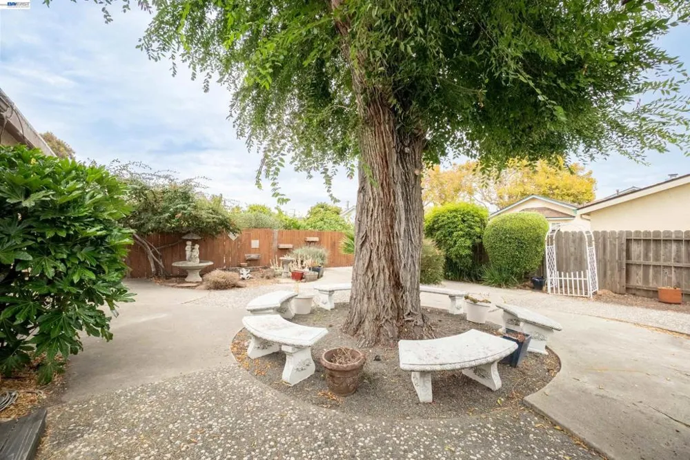 14972 Endicott St San Leandro, CA 94579