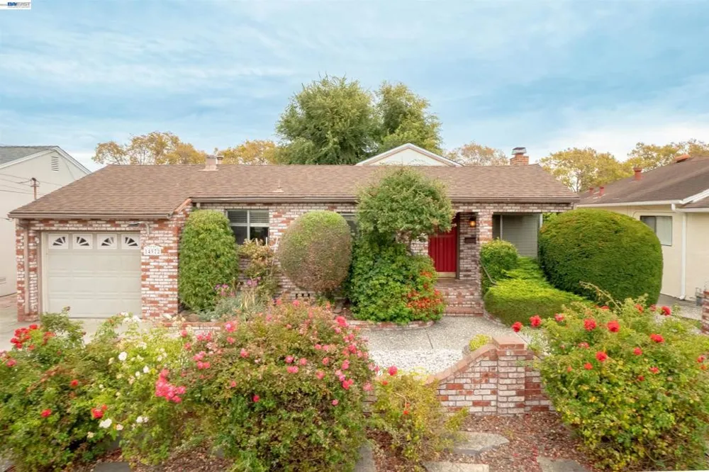 14972 Endicott St San Leandro, CA 94579