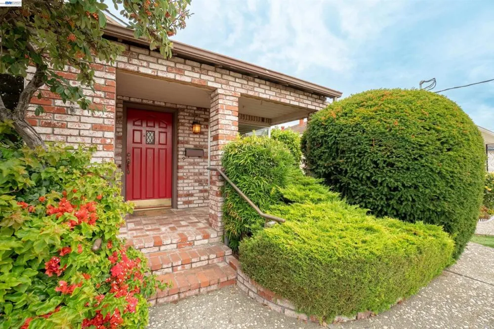 14972 Endicott St San Leandro, CA 94579
