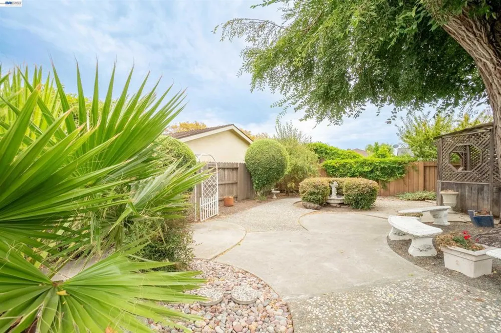 14972 Endicott St San Leandro, CA 94579