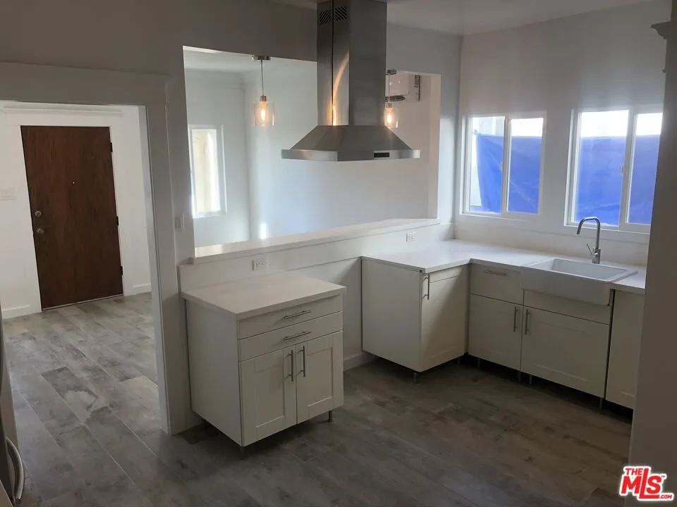 2600 Michigan Avenue Los Angeles, CA 90033