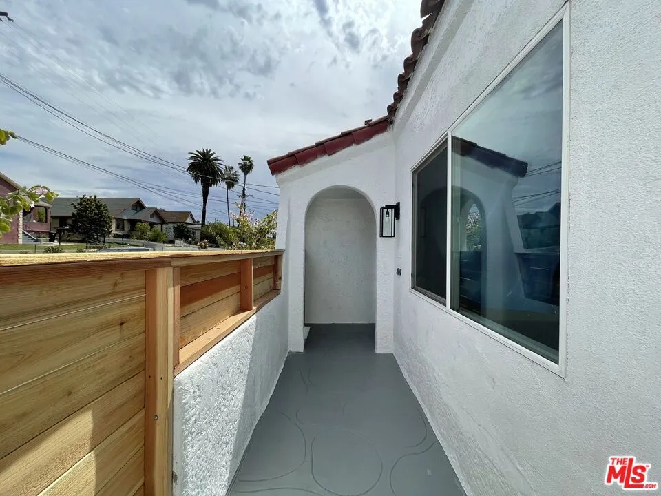 2600 Michigan Avenue Los Angeles, CA 90033