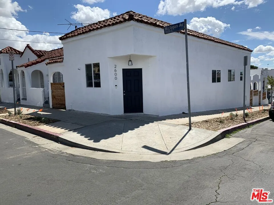 2600 Michigan Avenue Los Angeles, CA 90033