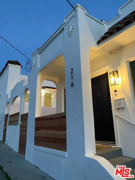 2600 Michigan Avenue Los Angeles, CA 90033
