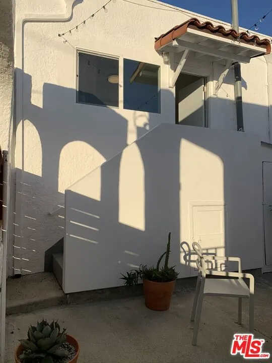 2600 Michigan Avenue Los Angeles, CA 90033