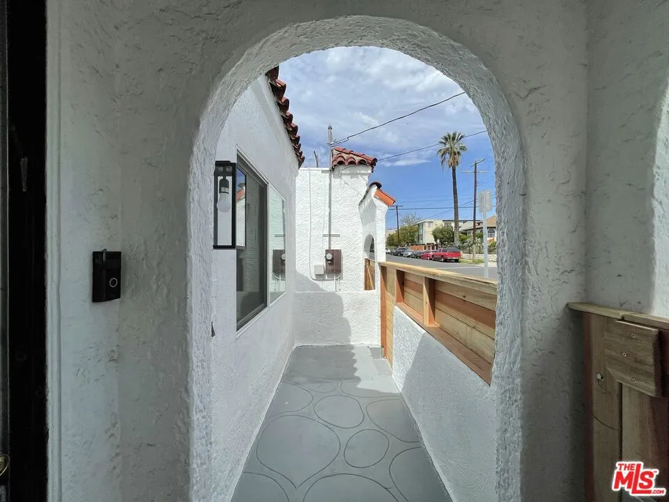2600 Michigan Avenue Los Angeles, CA 90033