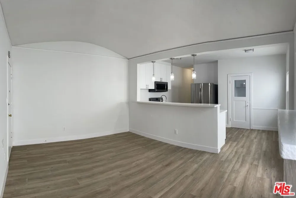 2600 Michigan Avenue Los Angeles, CA 90033