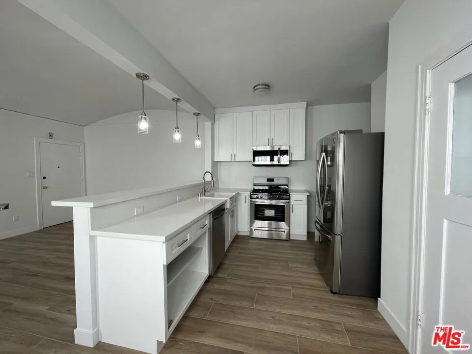 2600 Michigan Avenue Los Angeles, CA 90033