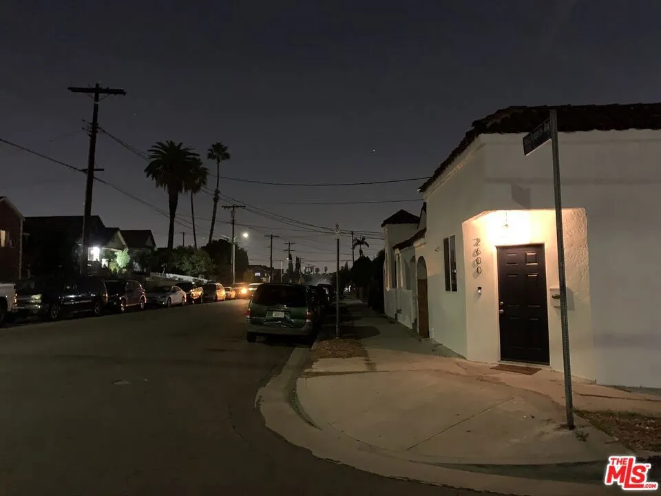 2600 Michigan Avenue Los Angeles, CA 90033