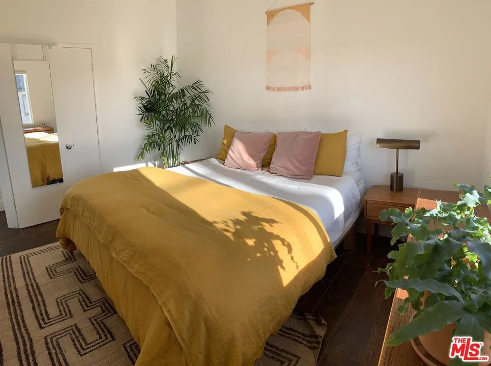2600 Michigan Avenue Los Angeles, CA 90033