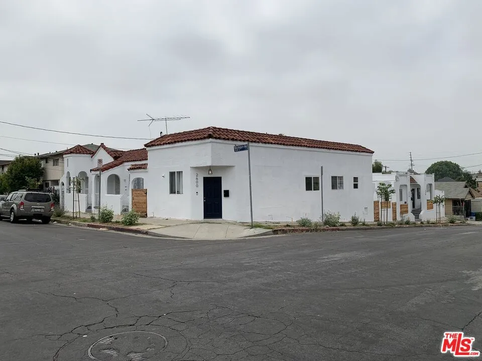 2600 Michigan Avenue Los Angeles, CA 90033