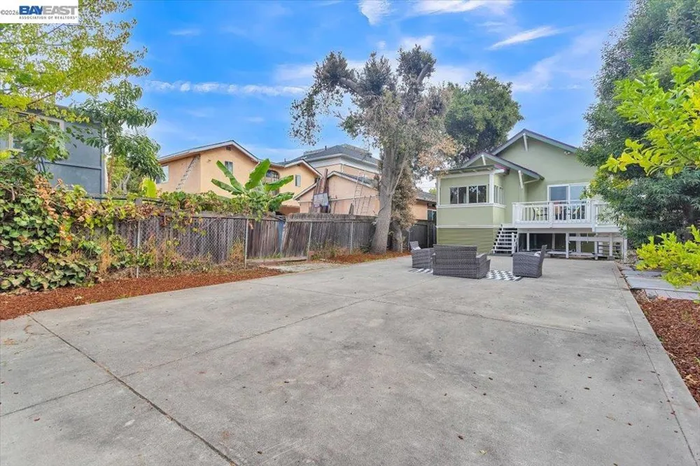 1029 Lincoln Ave Alameda, CA 94501