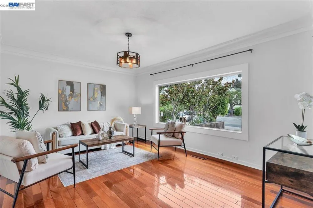 1029 Lincoln Ave Alameda, CA 94501