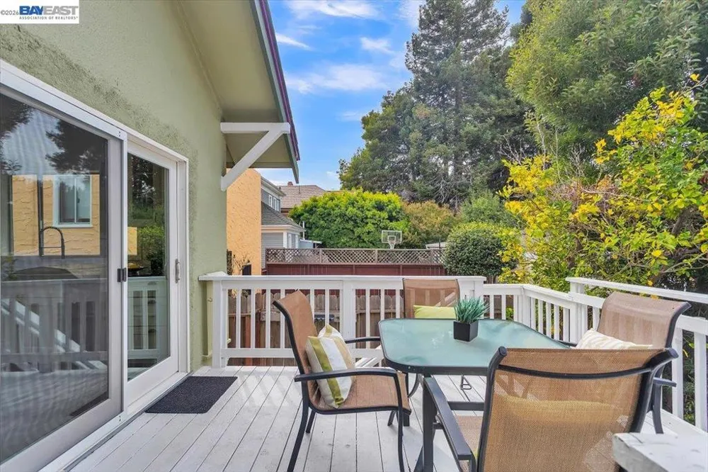 1029 Lincoln Ave Alameda, CA 94501