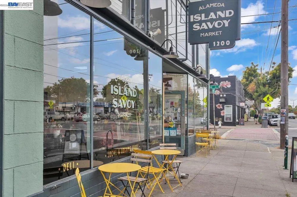 1029 Lincoln Ave Alameda, CA 94501
