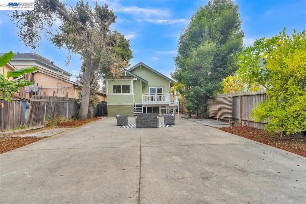 1029 Lincoln Ave Alameda, CA 94501