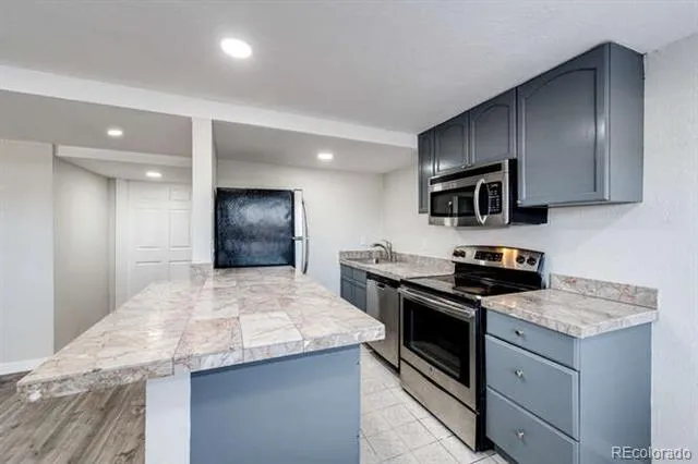 4625 W 6th Avenue #10 Denver, CO 80204