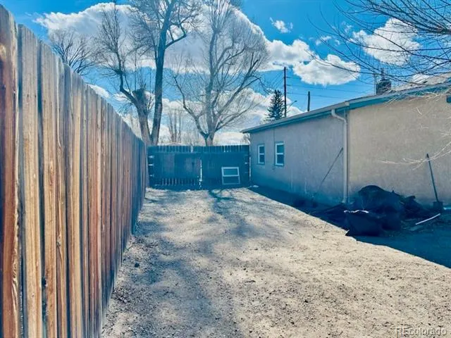 131 10th Street Alamosa, CO 81101