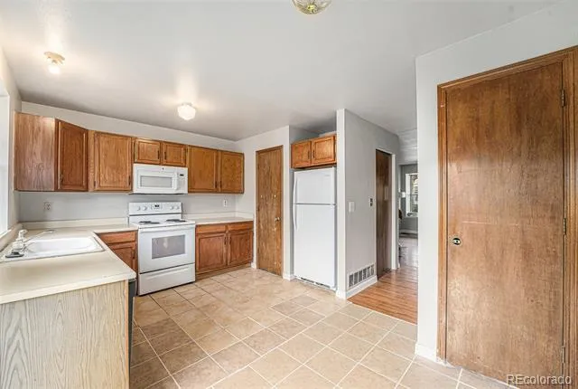 3061 W 107th Place #F Westminster, CO 80031