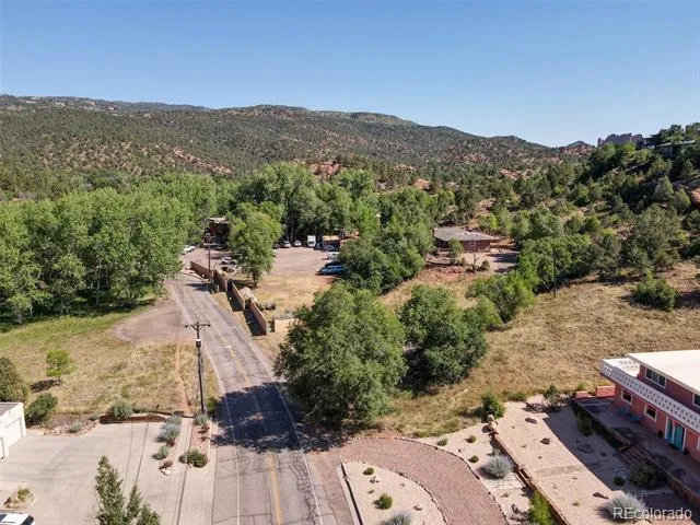 215 Beckers Lane Manitou Springs, CO 80829