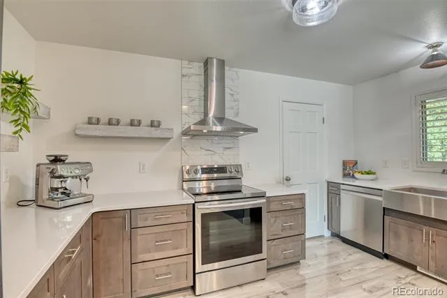 215 Beckers Lane Manitou Springs, CO 80829