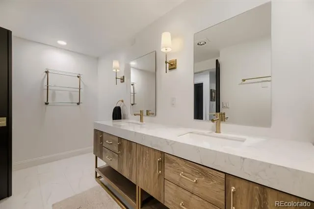 1900 E Girard Place #403 Englewood, CO 80113