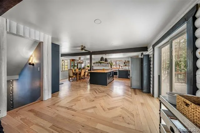 986 Apache Road Florissant, CO 80816
