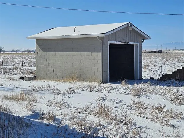 40444 Bush Road Avondale, CO 81022