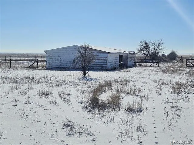 40444 Bush Road Avondale, CO 81022