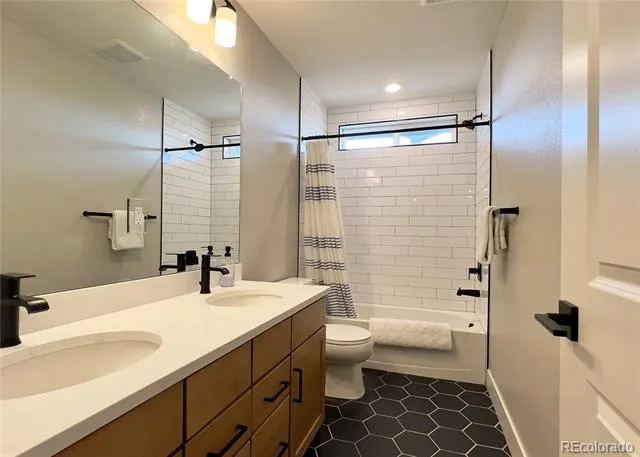 17303 W 93rd Place Arvada, CO 80007