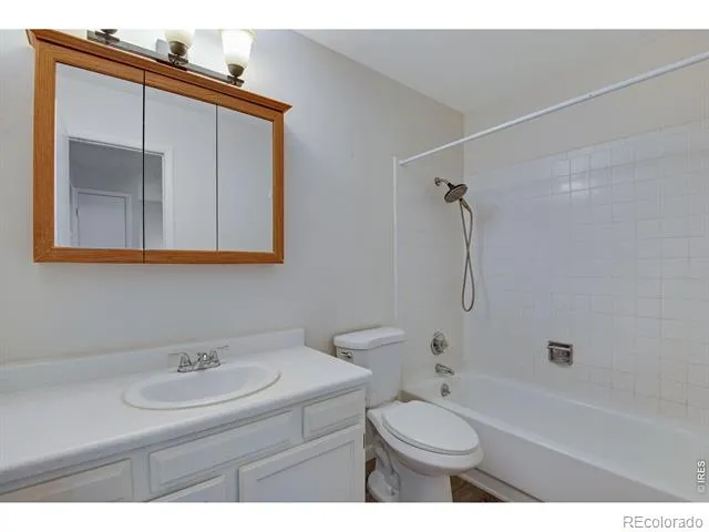 2630 S Vaughn Way #C Aurora, CO 80014