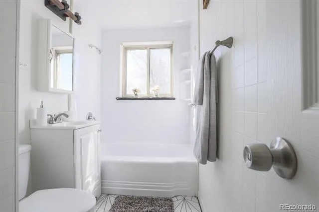 1385 S Alcott Street Denver, CO 80219